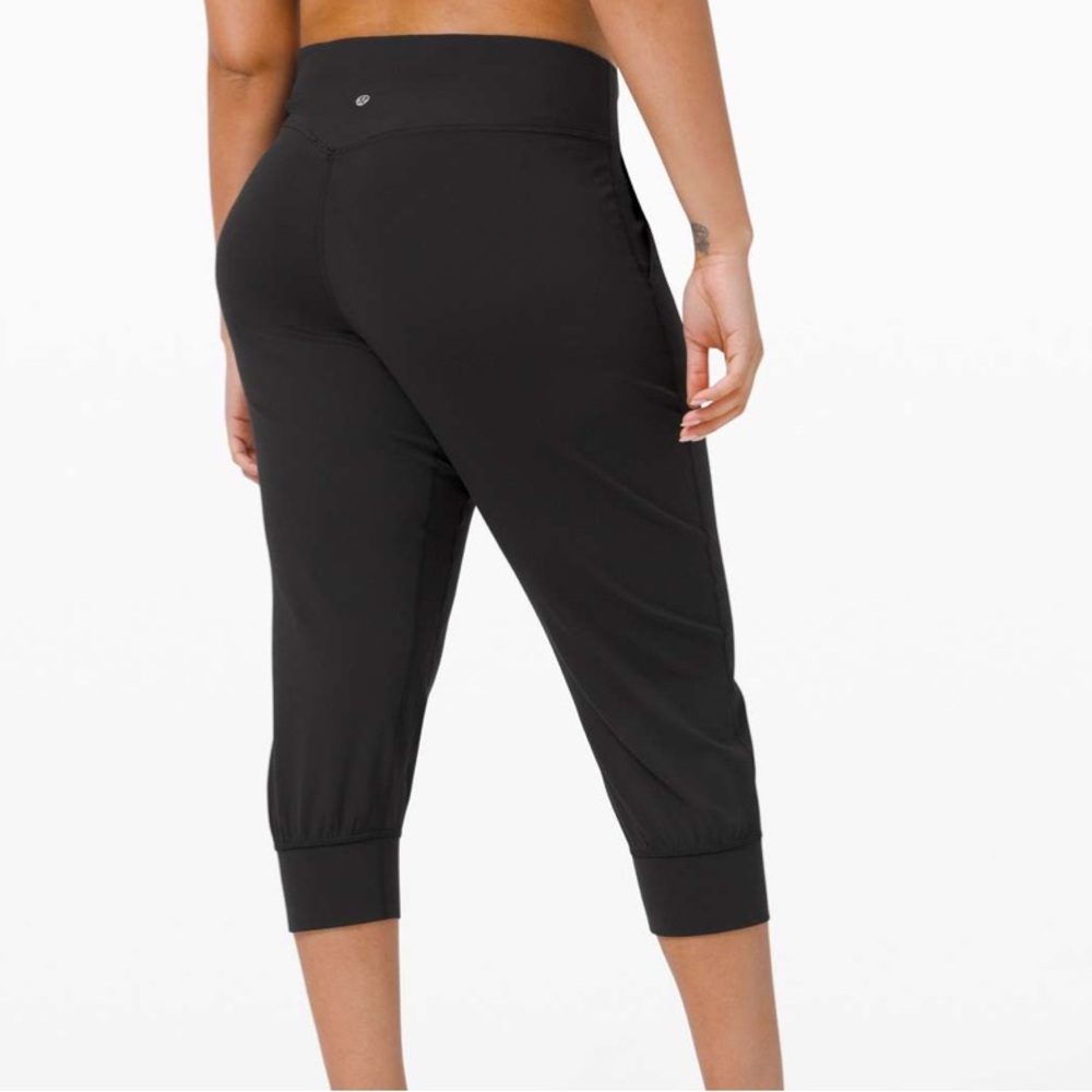 Lululemon Align High Rise Jogger Crop